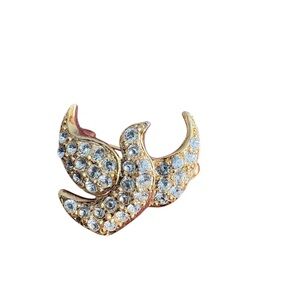 Vintage Gold Tone Flying Dove Bird with Rhinestone Accents Brooch Pin Jewelry